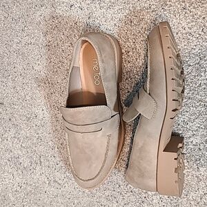 Me Too Oriel Vegan Suede Chunky Lug Sole Penny Loafer Shoes Size 8 Mocha